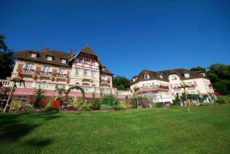 Le Chateau De La Tour Hotel Gouvieux Exterior photo