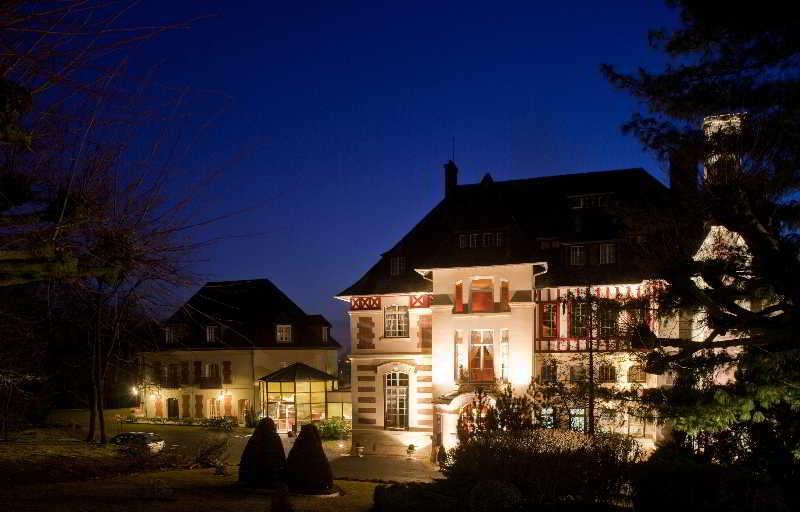 Le Chateau De La Tour Hotel Gouvieux Exterior photo